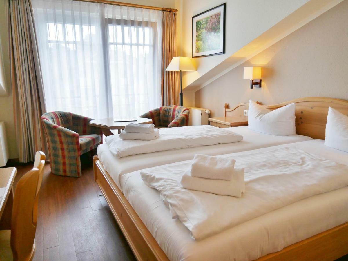 R&R Hotel Strandallee 巴贝 外观 照片