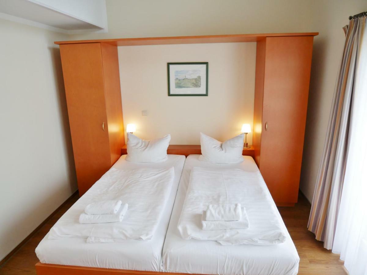 R&R Hotel Strandallee 巴贝 外观 照片